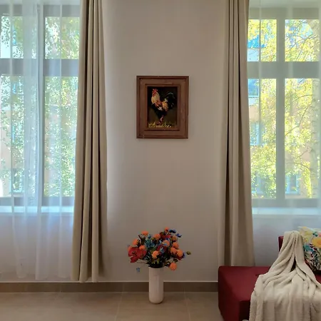 Wiejski- Spokoj W Centrum Miasta, Z Parkingiem, 400m Do Pkp I Bus Bielsko-Biala