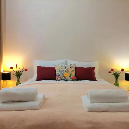 Wiejski- Spokoj W Centrum Miasta, Z Parkingiem, 400m Do Pkp I Bus *