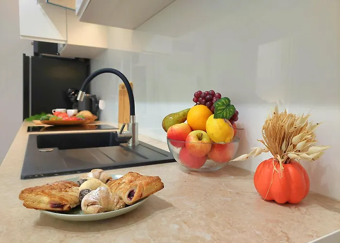 Wiejski- Spokoj W Centrum Miasta, Z Parkingiem, 400m Do Pkp I Bus